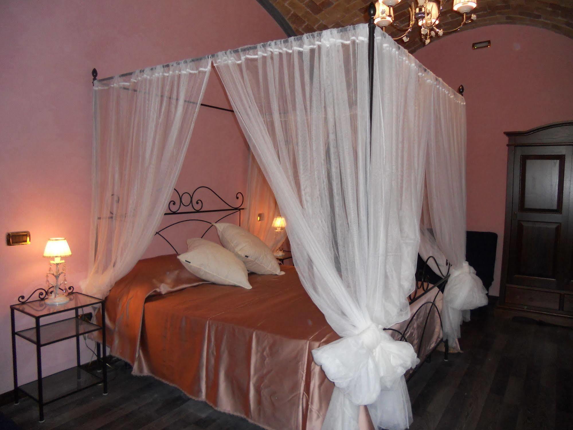 B&B Vescovo Pitirro Termoli Bagian luar foto