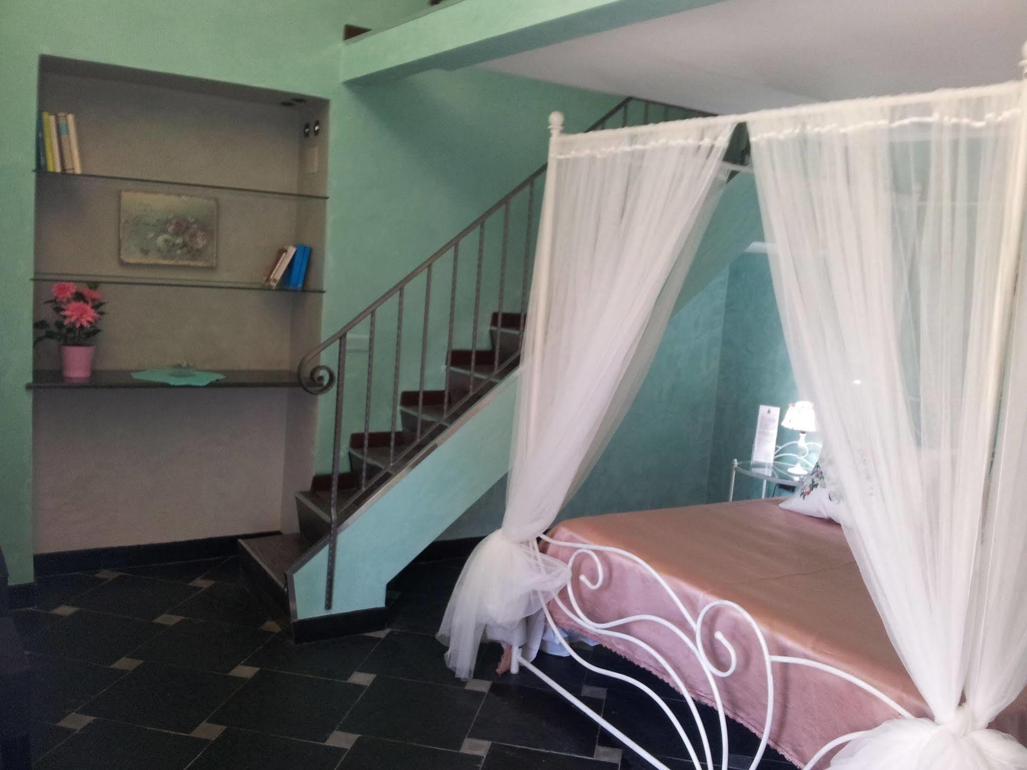 B&B Vescovo Pitirro Termoli Bagian luar foto